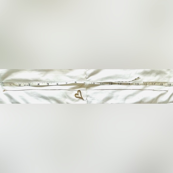 14 Karat Gold Heart Necklace 19 inches - Picture 3 of 4